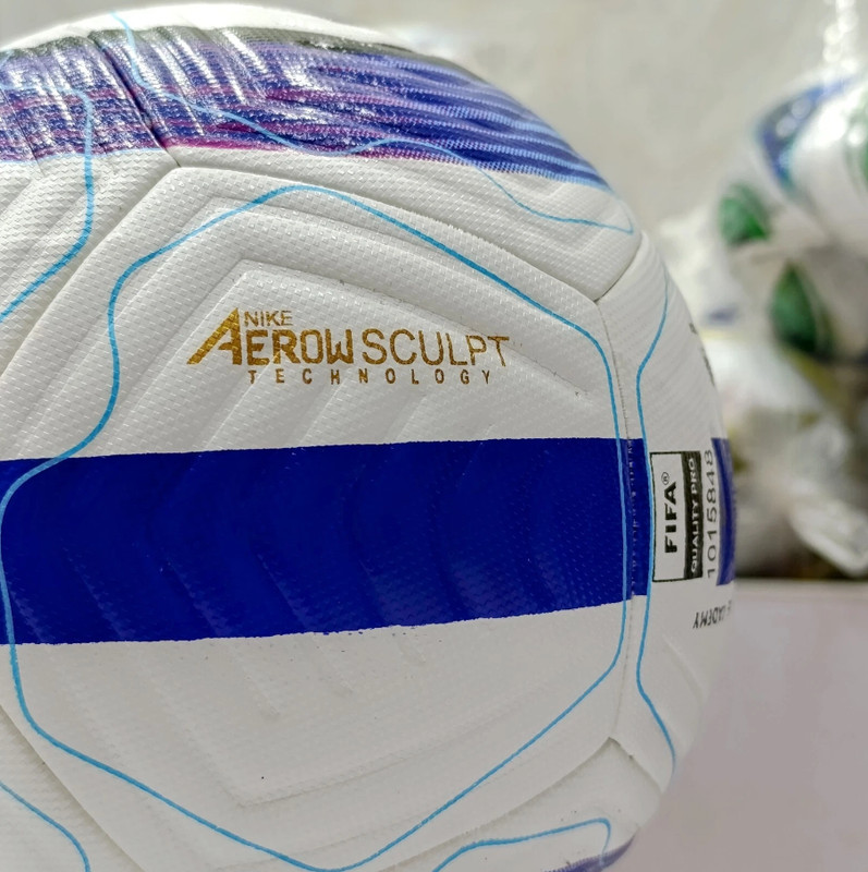 Lot of 8 RARE Nike Flight Premier League 2024/25 Official Soccer Ball Size 5 gallery