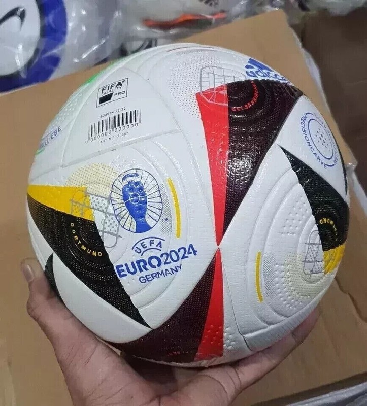 Adidas FUSSBALLLIEBE UEFA EURO Germany 2024 Soccer Match Ball / Football Size 5