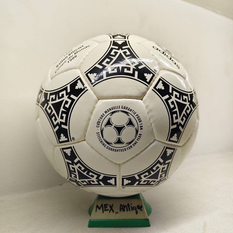 Adidas Azteca Mexico - Official Match Ball - FIFA World Cup 1986 - Size 5 gallery