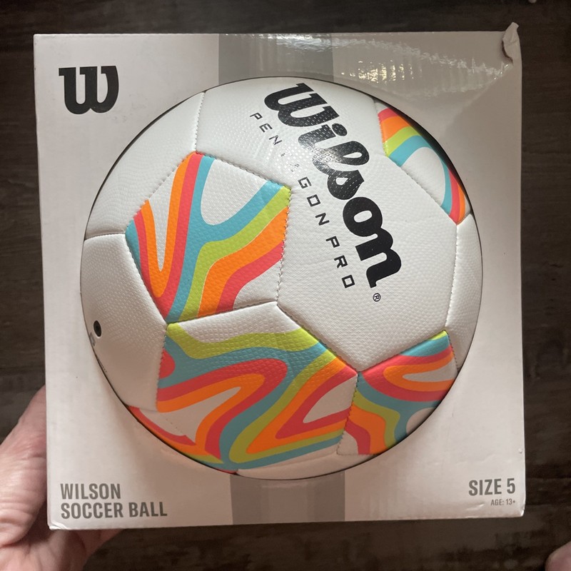 Wilson Pentagon Pro Target Bright Size 5 Soccer Ball NIB 13+ Youth