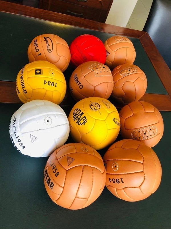 Mini Set 11 Pcs Historical FIFA World Cup Soccer Ball 1930-1966 Leather Size 1 gallery