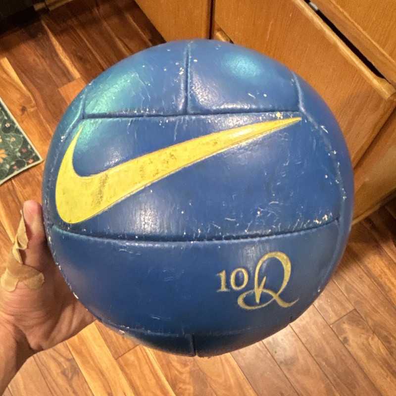 2008 RARE Nike Ronaldinho 10R Blue/Yellow Soccer Ball