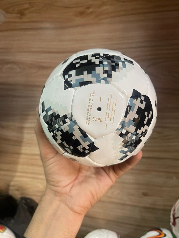 ADIDAS TELSTAR 2018 FIFA WOLRD CUP SOCCER BALL FOOTBALL MATCH BALL SIZE 1 gallery