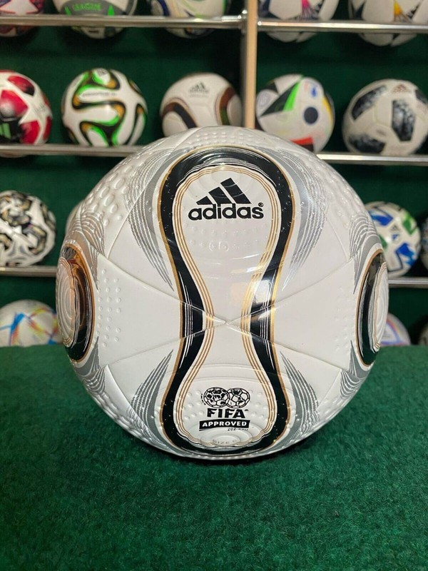 TEAMGEIST BERLIN OFFICIAL MATCH BALL 2006 GERMANY WORLD CUP SOCCER BALL SIZE 5.