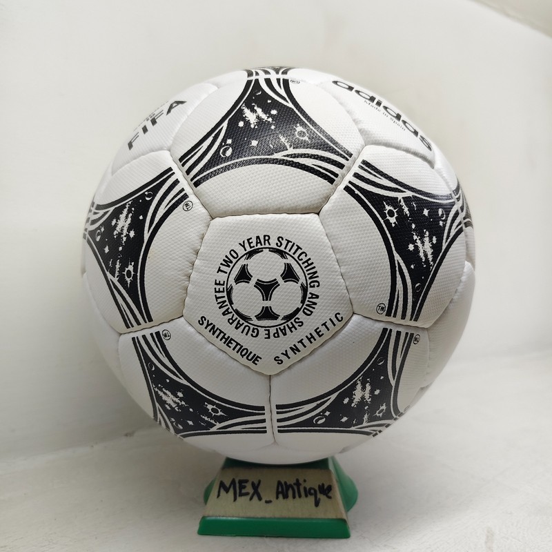 Adidas Questra Classico - official Ball - FIFA World Cup 1994 - Size 5 gallery