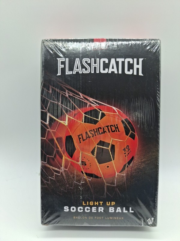 FlashCatch Light Up Soccer Ball Glow In The Dark #5 Sports Gear New and Sealed
