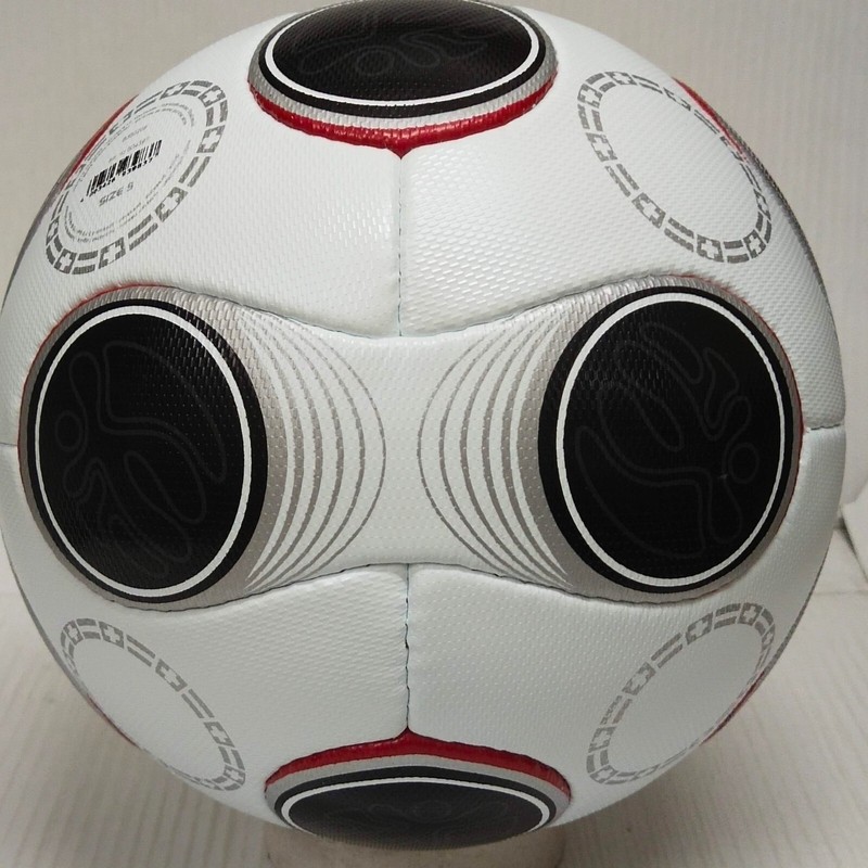 Euro Pass Adidas - Official Ball - UEFA EURO Championship 2008 - Size 5 gallery