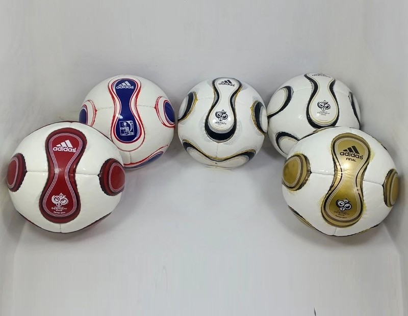Adidas Teamgeist 2006 World Cup Germany Mini Football Size 1 Pack of 5 Balls