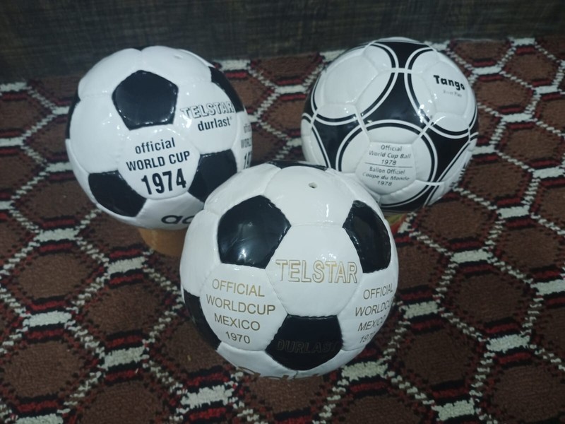 3pcs ADIDAS HISTORICAL MINI BALL SET 1970/1974/1978 FIFA WORLD CUP SIZE 1