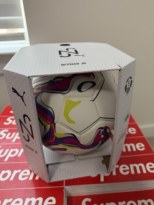 (2) BRAND NEW PUMA NEYMAR JR. PERFORMANCE SOCCER BALL SIZE 5