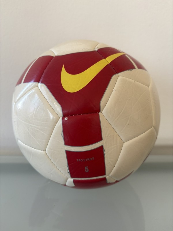 Nike Omni Premier League Football 2008/2009 Season gallery