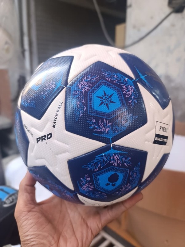 MUNICH 25 FINAL THERMAL BONDED SIZE 5 SOCCER BALL BLUE gallery