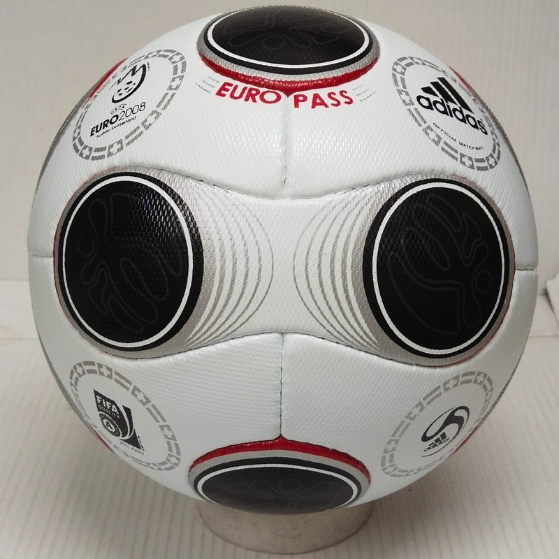 Euro Pass Adidas – Official Ball – UEFA EURO Championship 2008 – Size 5