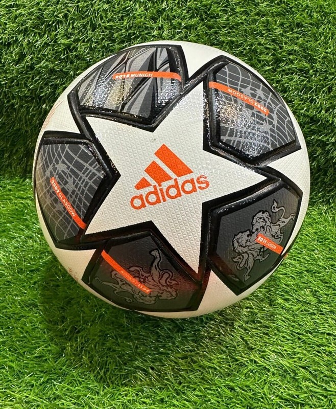 Final Istanbul 2021 Champions league Official Match Ball / Soccer ball size 5