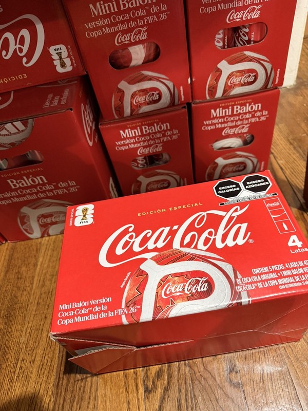 Trionda Coca Cola 4pk With One Mini Ball Special Edition World Cup Mexico gallery