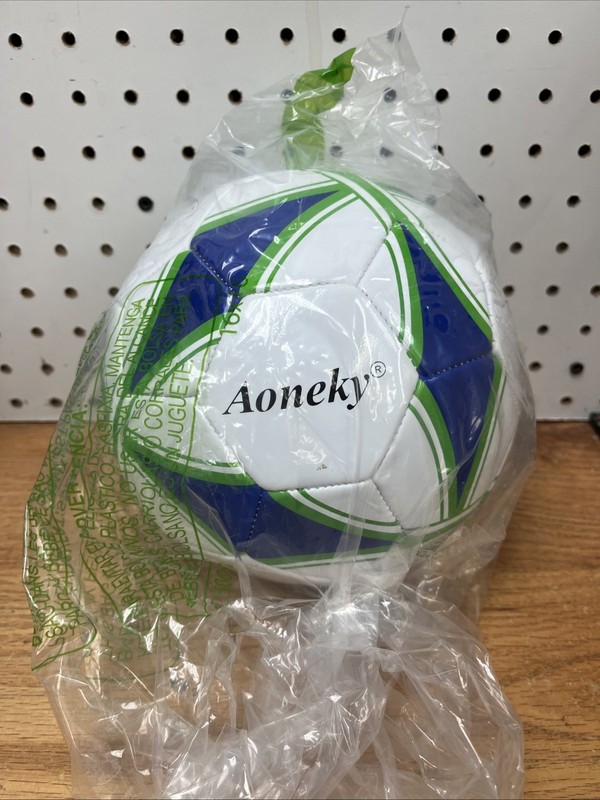 Aoneky Soccer Ball Size 3 – Single Deflated Pump, white BALL ONLY