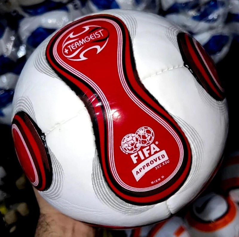 Adidas Teamgeist FIFA World Cup 2006 Match Soccer Ball Size 5