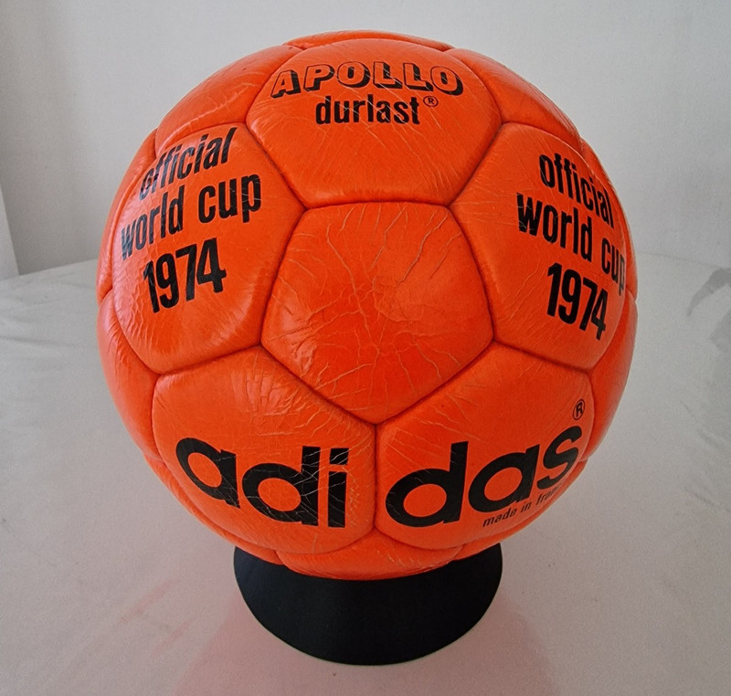 ADIDAS OFFICIAL BALL FIFA WORLD CUP 1974 APOLLO DURLAST MADE IN FRANCE RARE