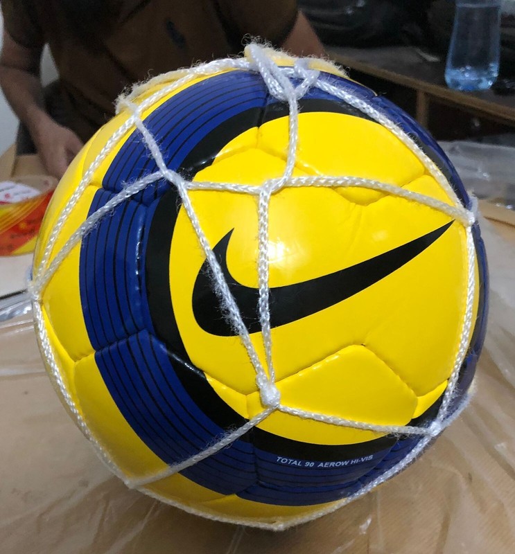 Nike Football T90 Premier League Match Soccer Ball Size 5 FootBall Yellow & Blue