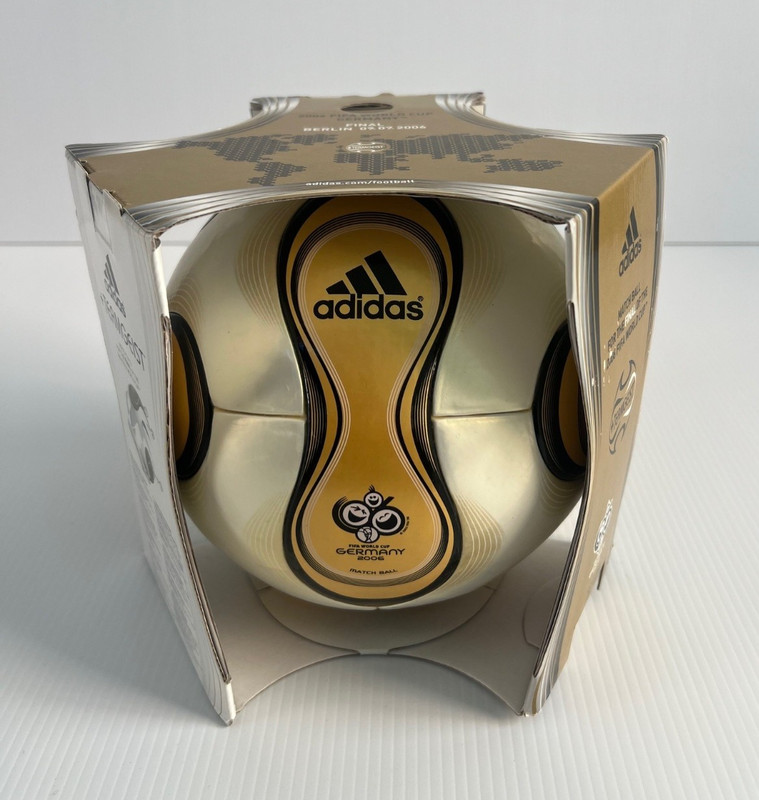 ADIDAS TEAMGEIST 2006 GERMANY FIFA WORLD CUP FINAL MATCH BALL NEW WITH BOX