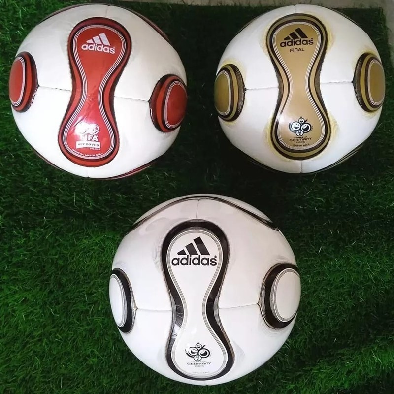 Adidas +Teamgeist Official 2006 World Cup Football Collector’s Edition – Size5