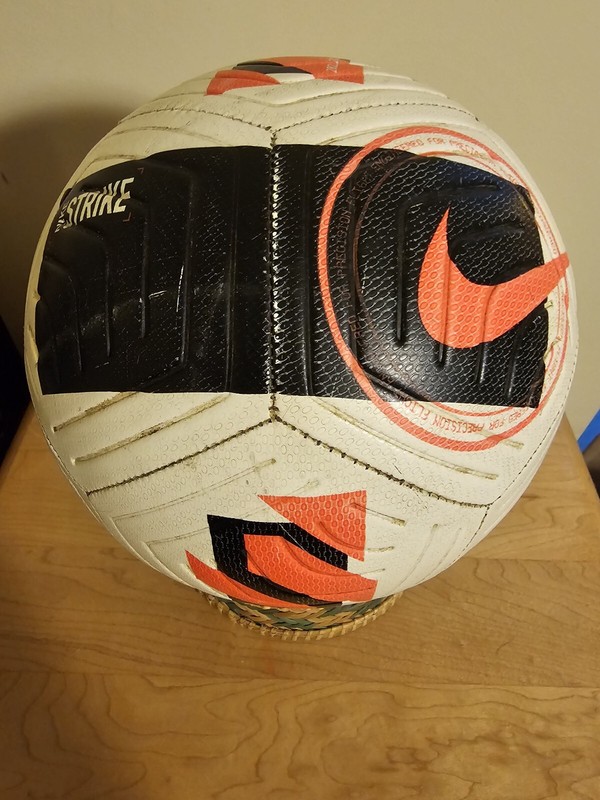Nike Strike AerowSculpt Technology Match Soccer Ball White/Orange - Size 5 gallery
