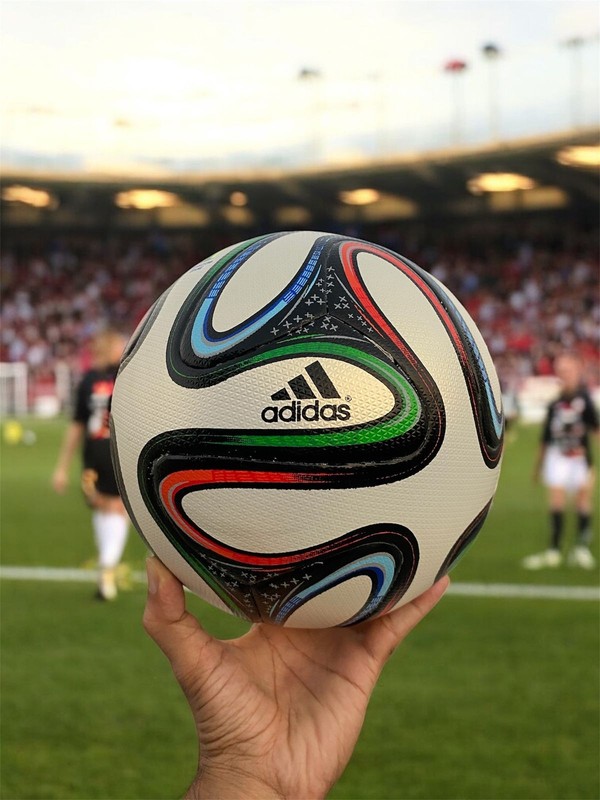 adidas Brazuca 2014 World Cup Brazil FIFA Official Size 5 Soccer Ball