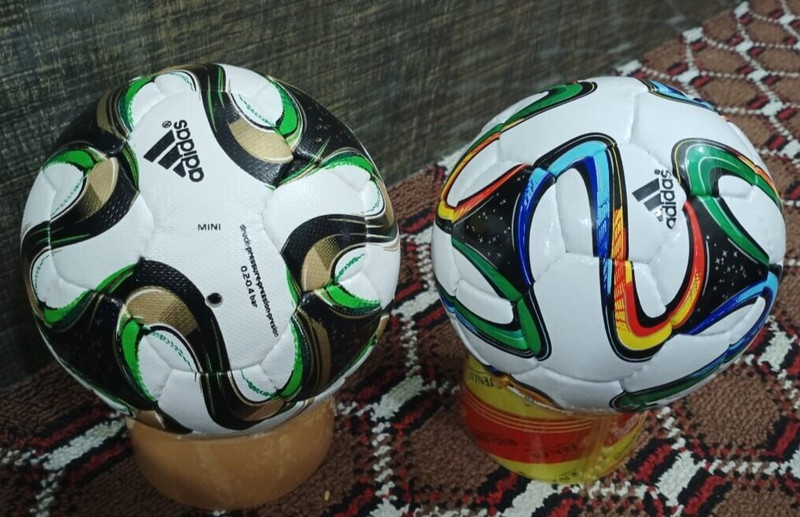 ADIDAS 2pcs BRAZUCA /Brazuca FINAL Rio Match BALL WORLD CUP 2014 Size 1 gallery