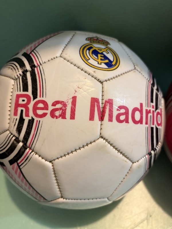 Soccer Balls Real Madrid CF Size 5 Lot of 2 Pink White Licensed Free Shipping gallery