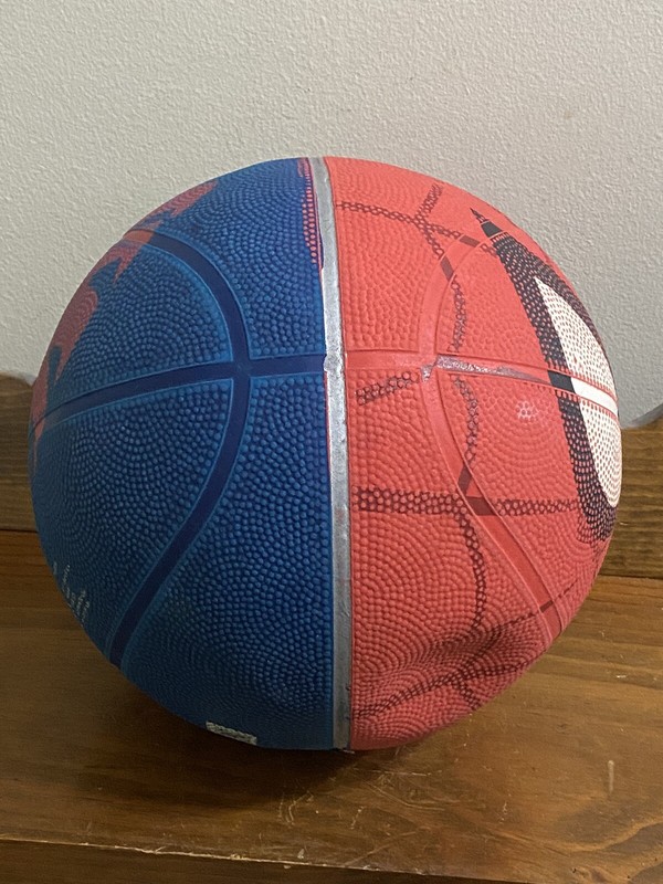 VINTAGE MARVEL SPIDERMAN LARGE BASKETBALL gallery