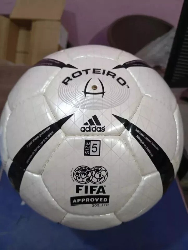 RARE ADIDAS ROTEIRO Euro Cup 2004 Portugal official Pro Soccer Match Ball Size 5