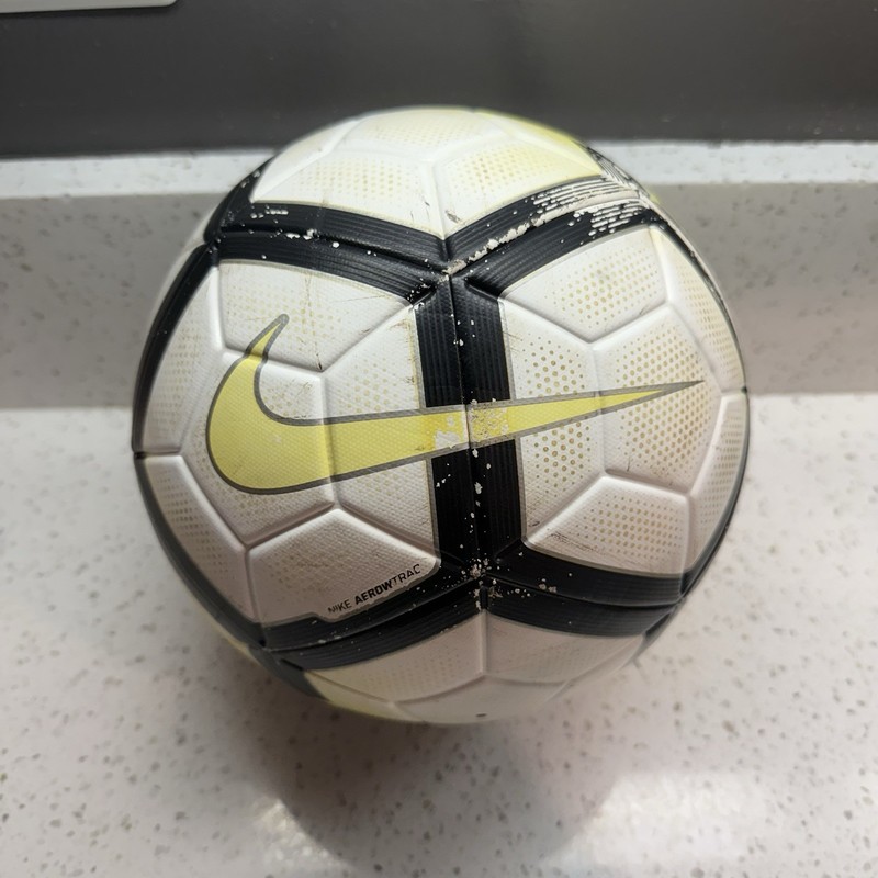 Nike Ordem 3 Official FIFA Quality Pro Match Ball FIFA Size 5 ~ 2017/18 gallery