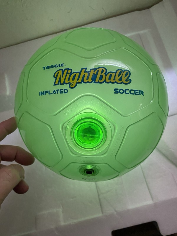 Light Up Soccer Ball Tangle Led Nightball (Green) New Batteries gallery