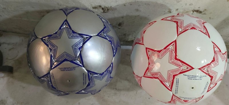2X Athens Final 2007 / Finale 2006 Paris Size 5 Soccerball gallery