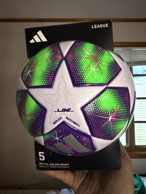Adidas WUCL Champions League Ball White Football Soccer SIZE 5 Ball