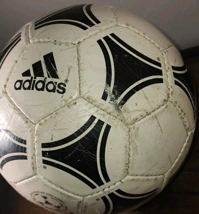 Addias 1982 Tango Espana Replica WORLD CUP USED Ball gallery