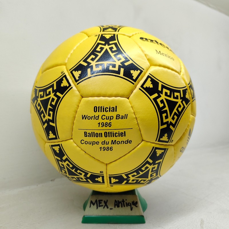 Adidas Azteca Mexico - Yellow Winter Ball - FIFA World Cup 1986 - Size 5 gallery