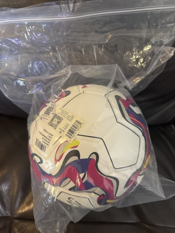 Puma Neymar JR Performance Graphic Ball White Soccer Ball Size 5 NEW* 084078 01 gallery