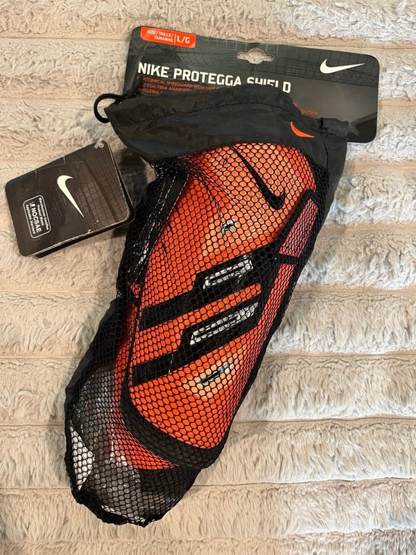 Nike Protegga Shield Soccer Shin Guards Size Large (L/G) Orange/Black NWT