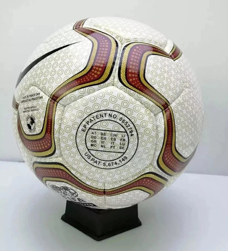 UEFA Champions League Nike Geo Merlin Football 2000-01 season Soccer Ball size 5 gallery