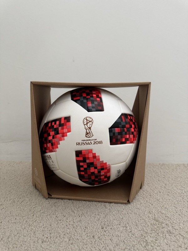 ADIDAS – 2018 FIFA WORLD CUP OFFICIAL MATCH BALL – FINALE – TELSTAR 18 MECHTA