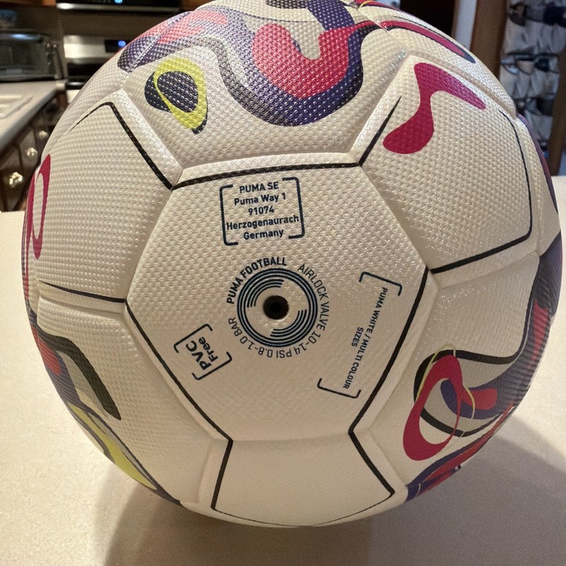 New Puma Neymar JR Graphic Performance Soccer Ball Size 5 Style 084078-01 gallery
