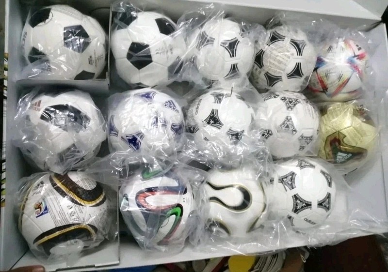 Adidas FIFA Historical World Cup Mini Soccer Ball Set 14pc Football