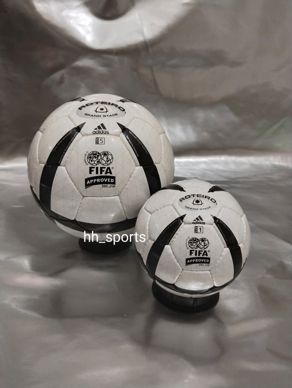 2X Adidas Roteiro Euro Cup 2004 Portugal Soccer Match Ball Football Size 5,1