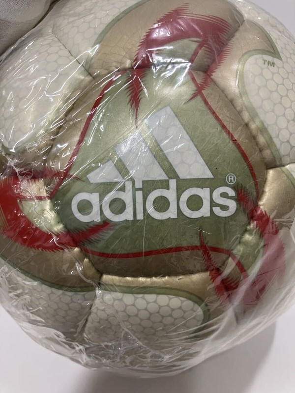 FIFA World Cup 2002 Official Match Ball adidas Fevernova Soccer Football unopend gallery