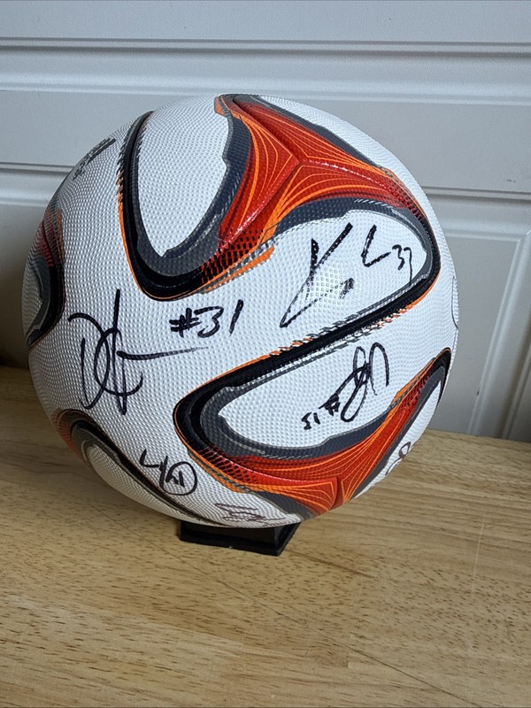 Adidas Brazuca MLS 2014 Official Match Ball Prime Size 5 Singed gallery