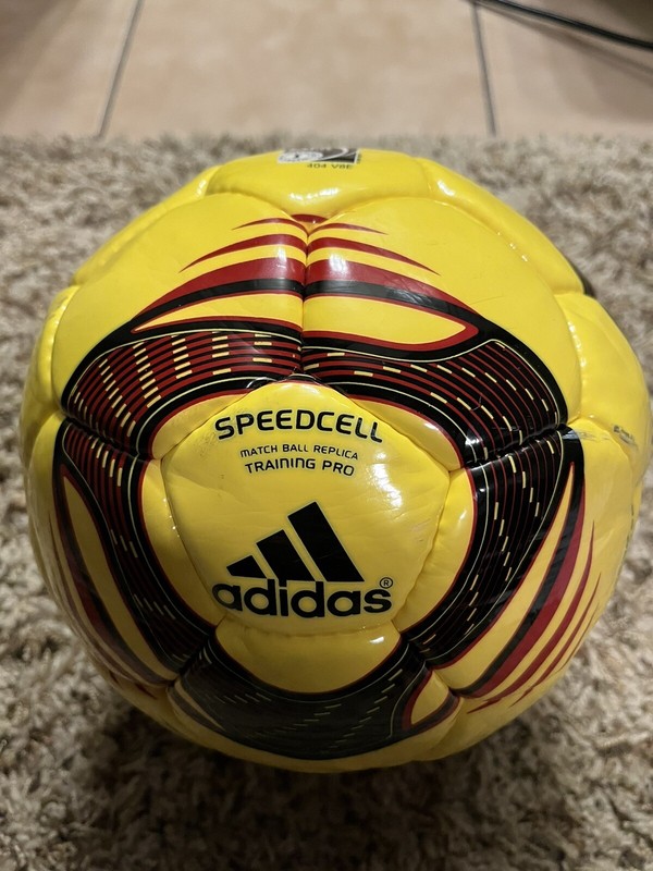 Adidas Speedcell Replica Training Pro FIFA Size 5 Hi Vis