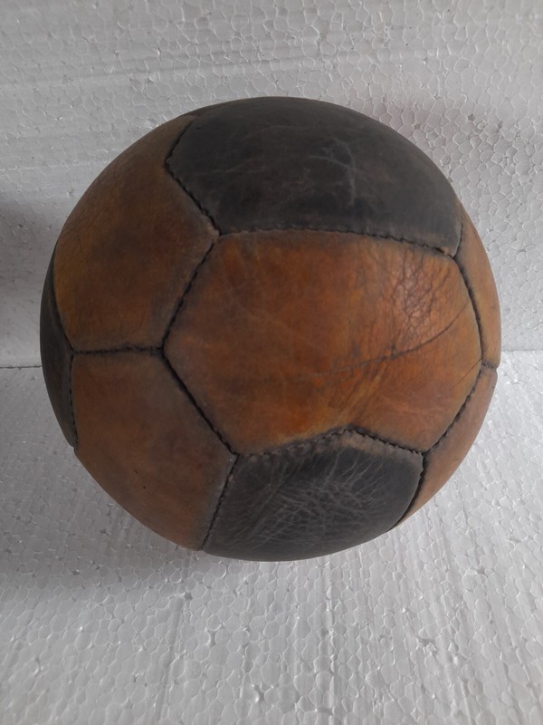 VINTAGE Nº5 LEATHER SOCCER BALL PERU YEARS 60’s