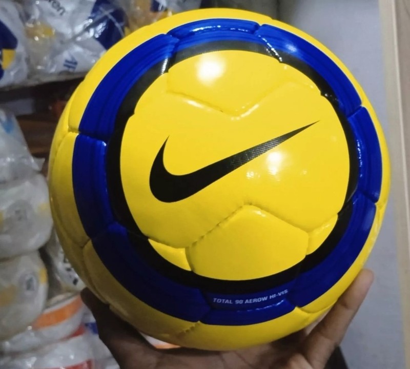 RARE NIKE TOTAL 90 AEROW SOCCERBALL PREMIER LEAGUE SWIFT 2005-06 FOOTBALL Size 5