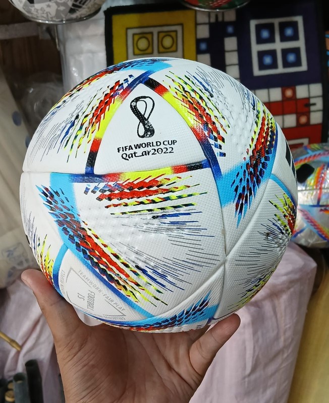 Adidas Al Rihla Pro Qatar 2022 FIFA World Cup Official Match Ball Size 5